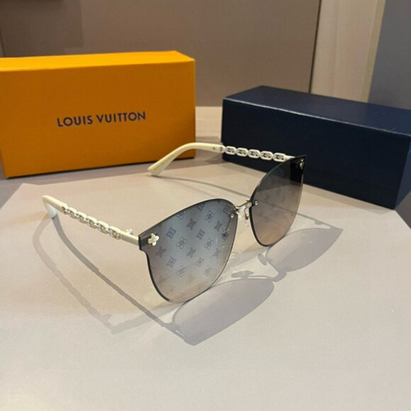 Louis Vuitton Women\'s White Sunglasses main image 6